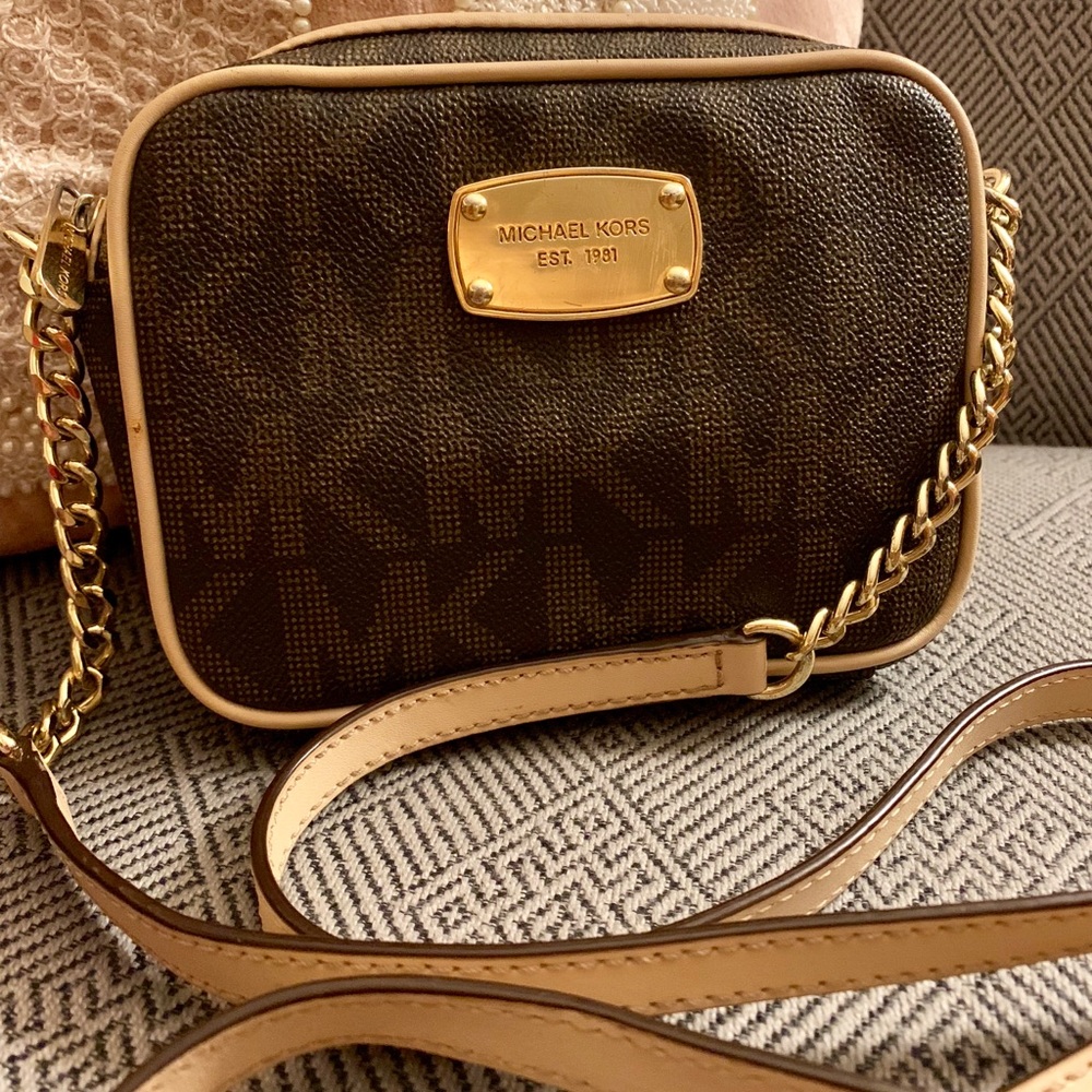 MICHAEL KORS brown/tan crossbody purse